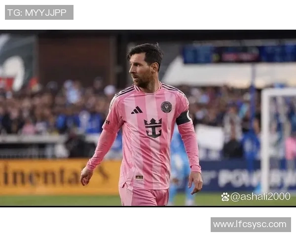 球星自拍足球视频挑战技术极限展现个人风采震撼粉丝